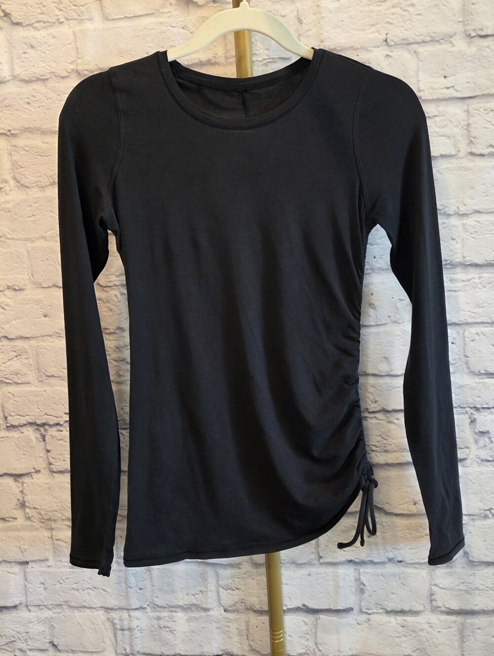 Lululemon Black Side Cinch Long Sleeve Top